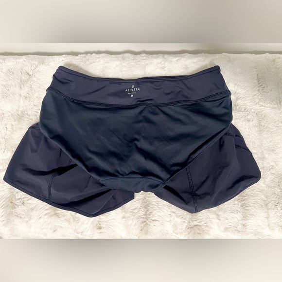 Athleta Track This Run Short 3”, sz M - Picture 4 of 9